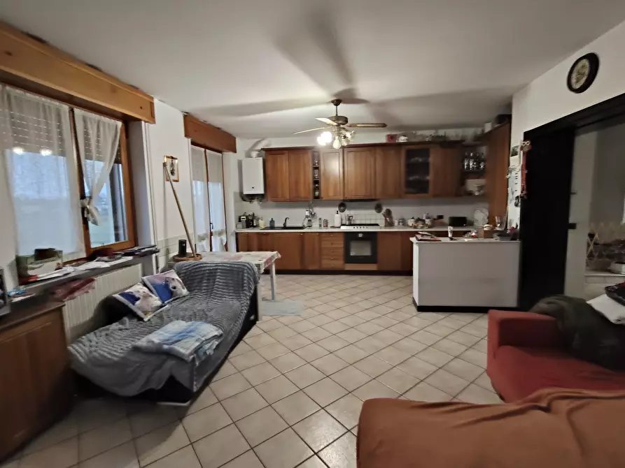 Immagine 2 di Quadrilocale in vendita  in via delle rose a Castel San Giovanni