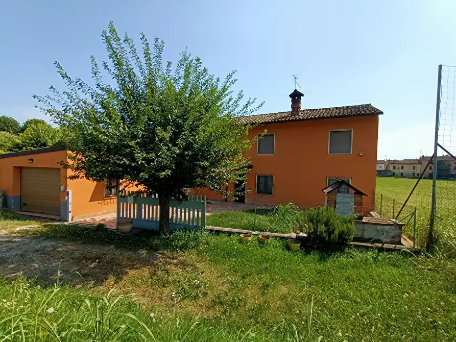 Immagine 1 di Casa indipendente in vendita  in Via Pievetta 47 a Castel San Giovanni