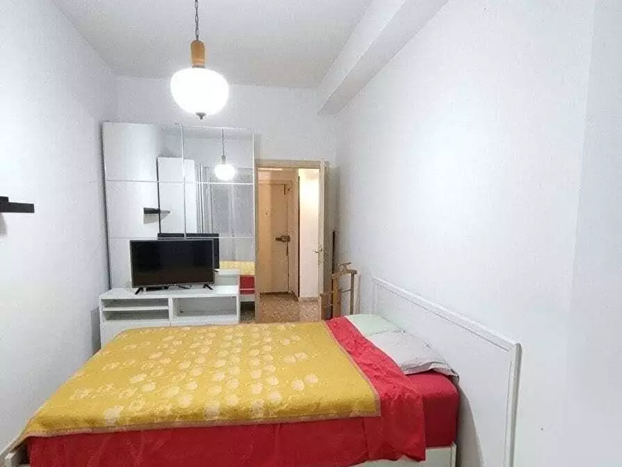 Immagine 10 di Trilocale in vendita  in Via Avegno a Roma