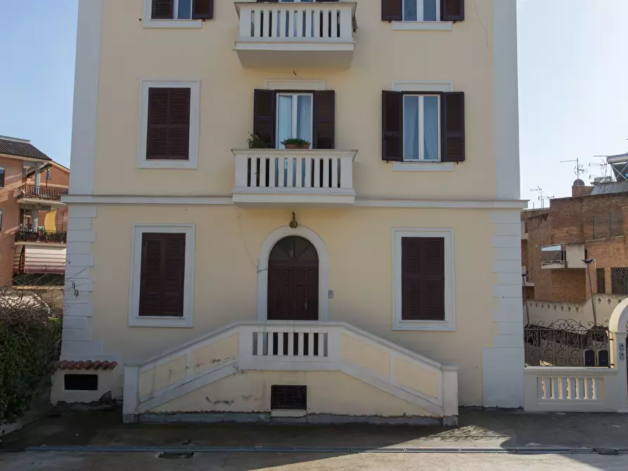 Immagine 23 di Trilocale in vendita  in VIA DEI GONZAGA a Roma