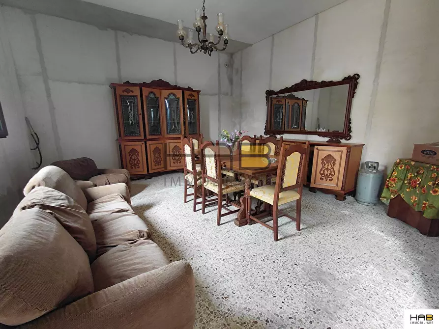 Immagine 4 di Casa indipendente in vendita  in Via Simone Catalano a Valderice