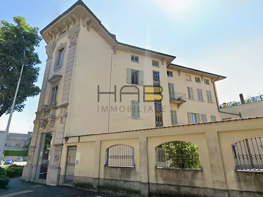 Immagine 1 di Bilocale in vendita  in VIA MEUCCI 2 a Busto Arsizio