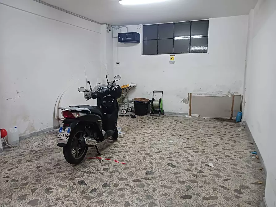 Immagine 15 di Bilocale in vendita  in Via Giuseppe De Caro 52 a Salerno