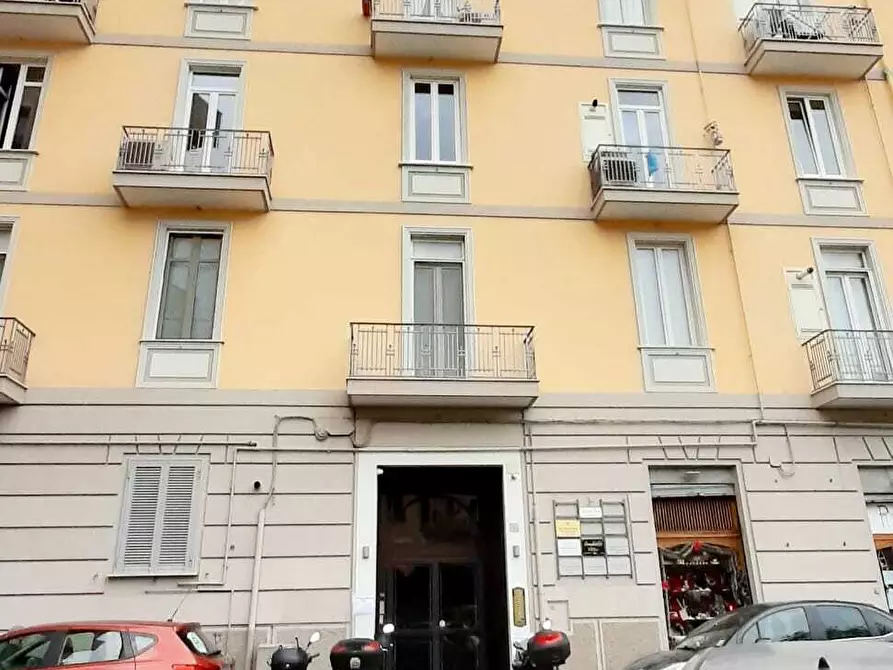 Immagine 3 di Trilocale in vendita  in Via Piave 1 a Salerno