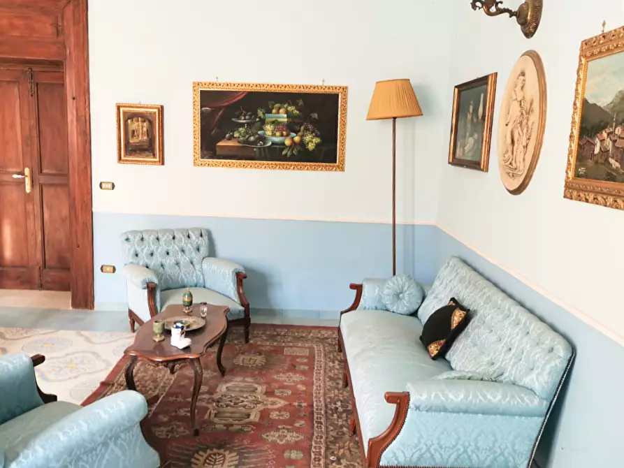 Immagine 9 di Pentalocale in vendita  in Via Michele Pironti a Montoro Superiore