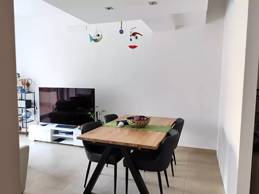 Immagine 10 di Bilocale in vendita  in Via Giuseppe De Caro 52 a Salerno