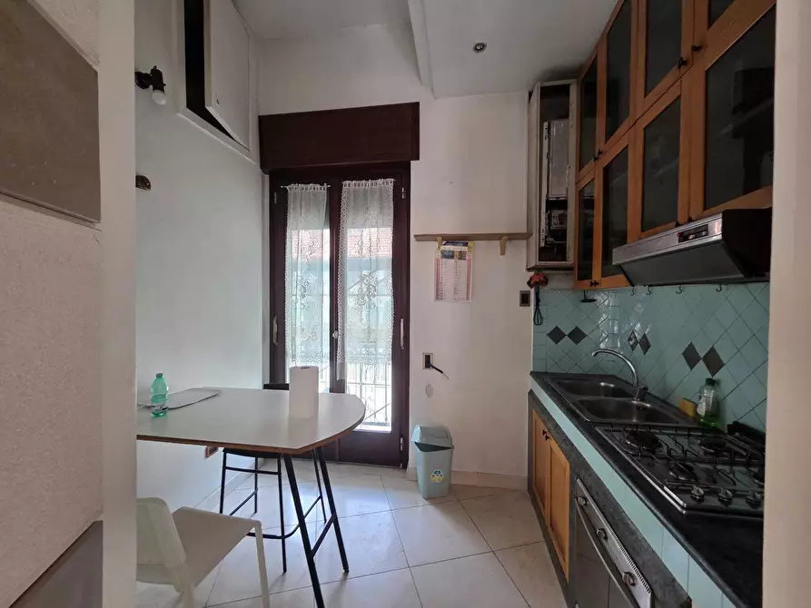 Immagine 9 di Trilocale in vendita  in Corso Giuseppe Garibaldi a Salerno