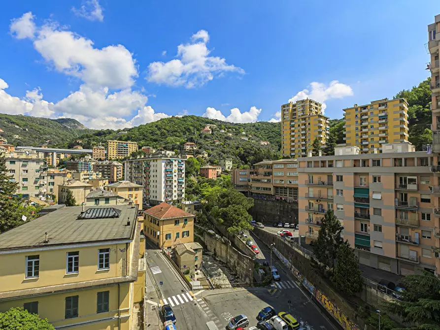 Immagine 5 di Trilocale in vendita  in Via Piero Pinetti 66 B a Genova