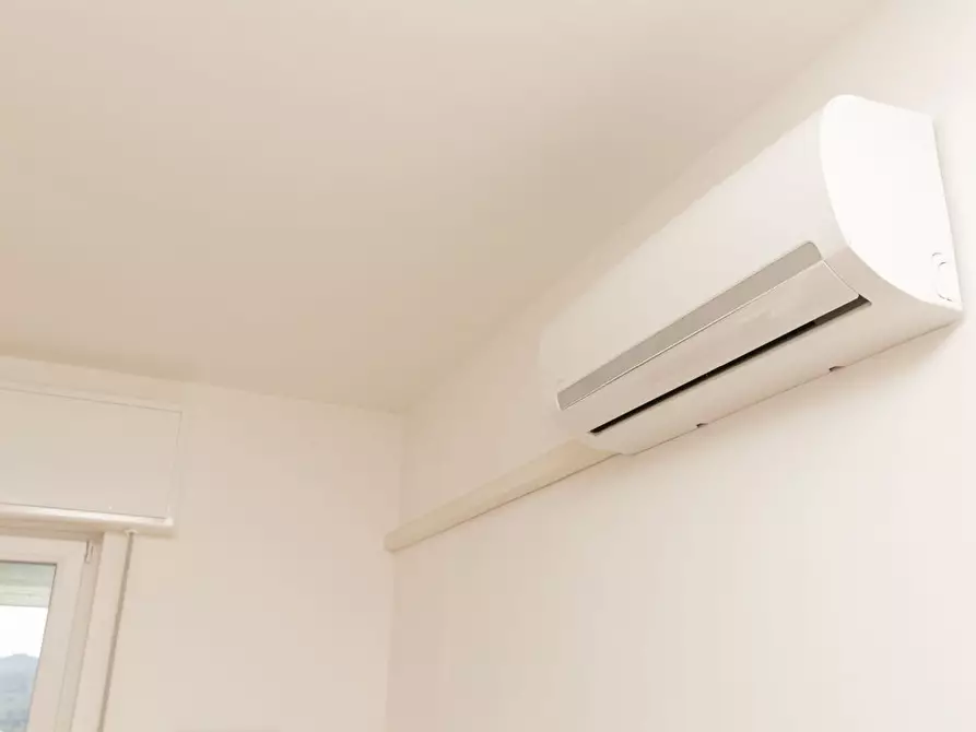 Immagine 19 di Bilocale in vendita  in Via Fratelli Gazzo a Genova