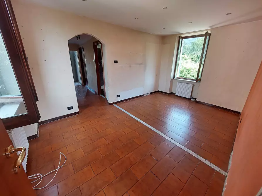 Immagine 11 di Bilocale in vendita  in Via Cremeno 10 a Genova