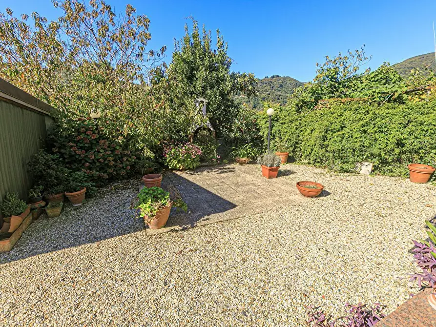 Immagine 61 di Pentalocale in vendita  in Via Costigliolo a Mignanego