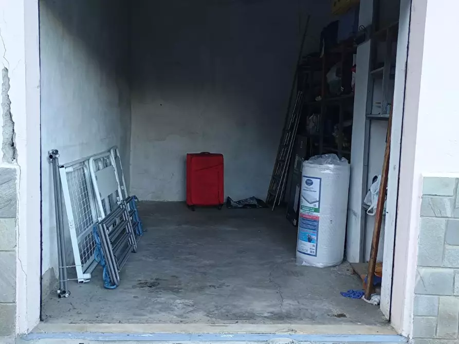 Immagine 5 di Magazzino in vendita  in Via martiri della libertà 256 a Campomorone