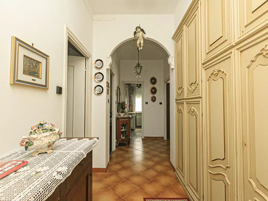 Immagine 20 di Trilocale in vendita  in Via P. Ronco 20 a Serra Riccò