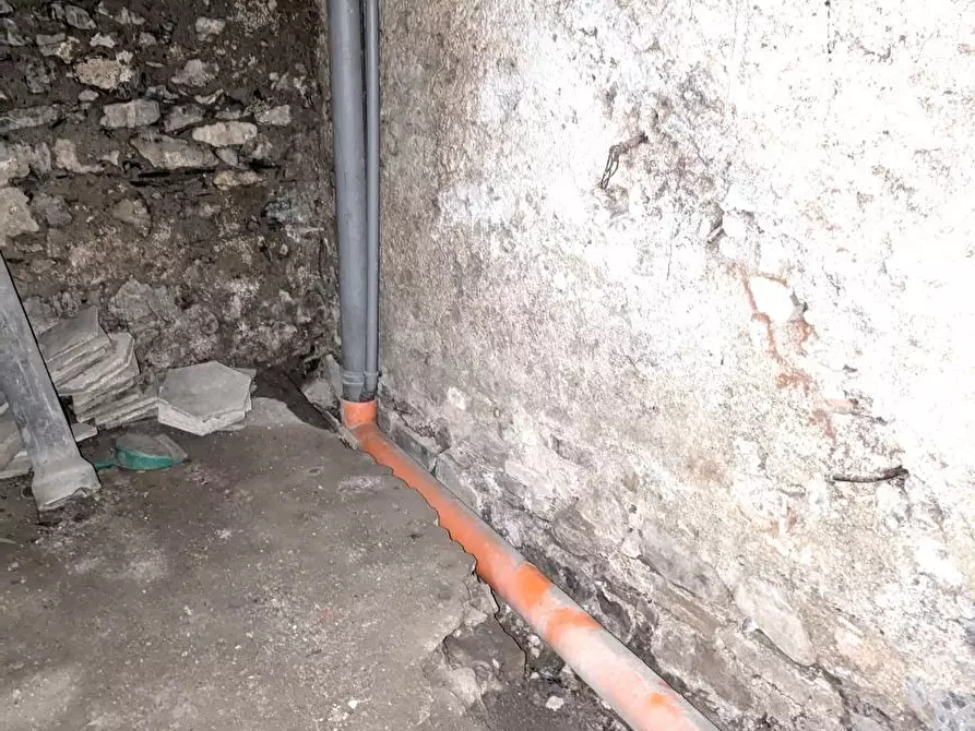 Immagine 41 di Bilocale in vendita  in Via Vittorio Veneto a Busalla