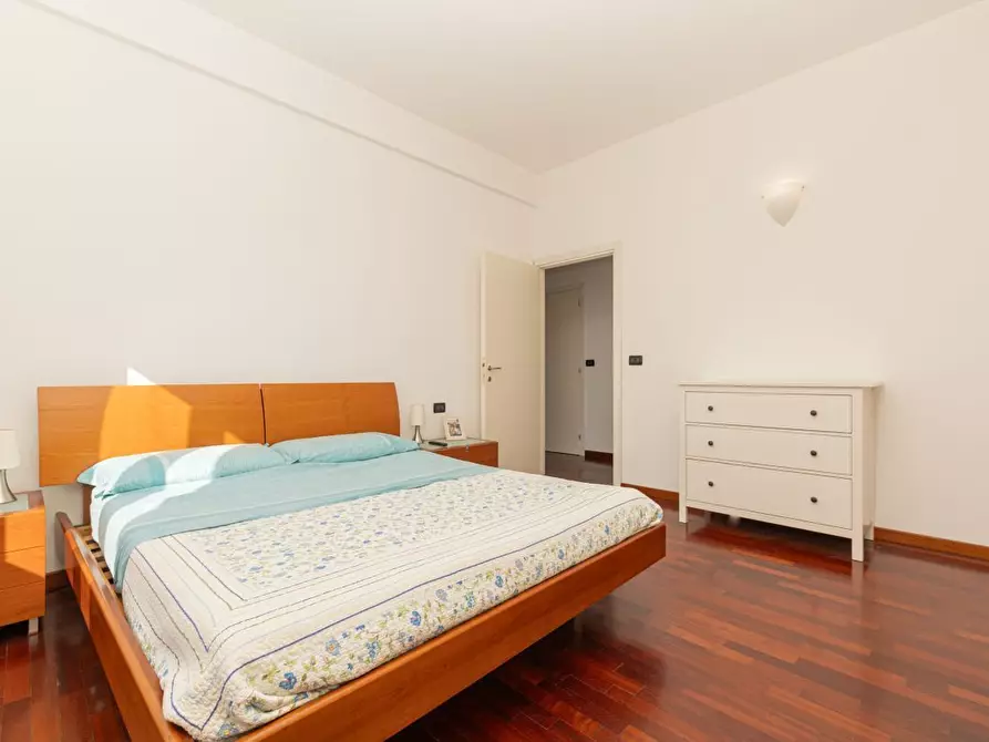 Immagine 29 di Bilocale in vendita  in Via Fratelli Gazzo a Genova