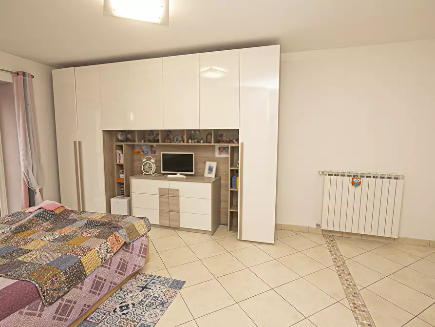 Immagine 12 di Trilocale in vendita  in via alle tine 18 a Ceranesi