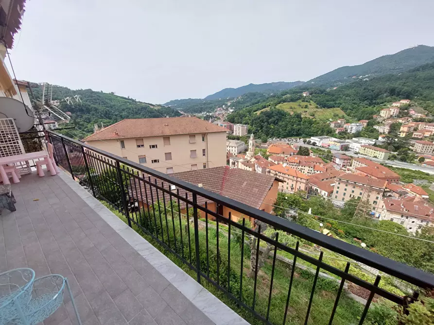 Immagine 1 di Trilocale in vendita  in Via Fratelli Gazzo 29 a Genova