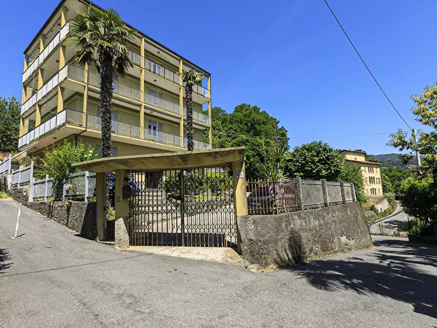 Immagine 51 di Pentalocale in vendita  in Via Primo Cavallieri 55 a Campomorone