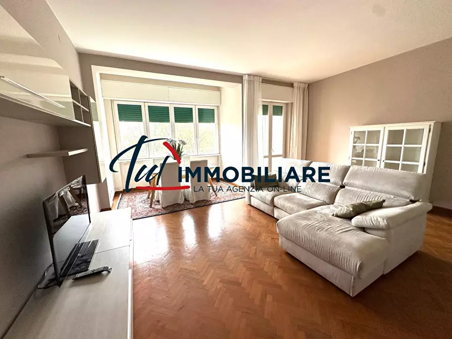 Immagine 5 di Pentalocale in vendita  in Viale Fabbricotti 106 a Livorno