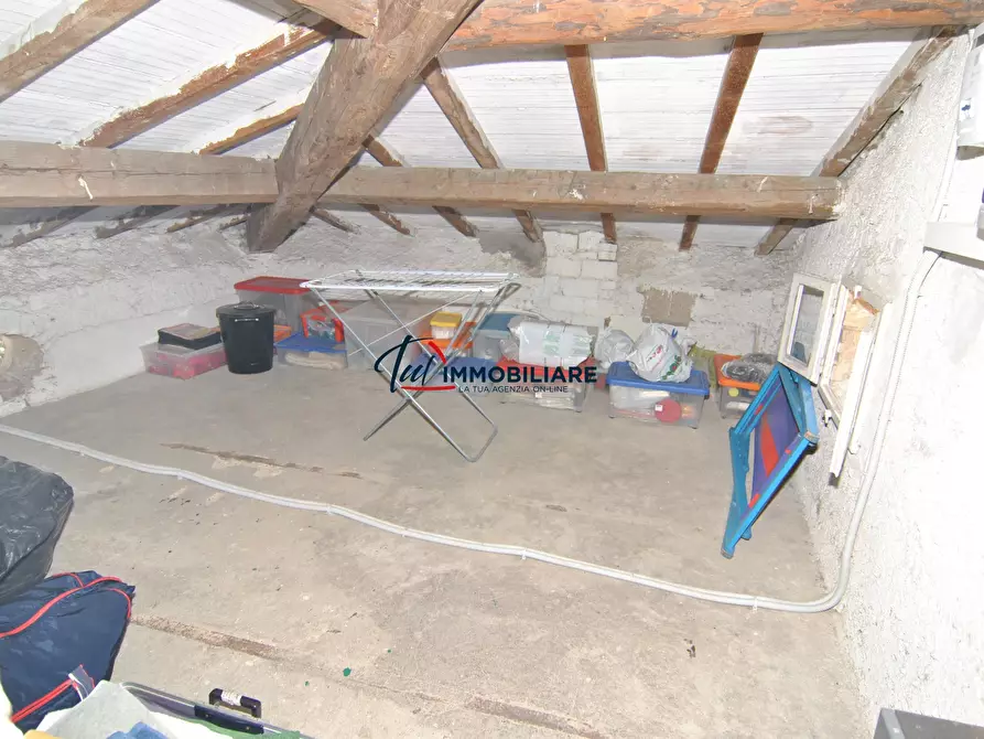 Immagine 25 di Casa indipendente in vendita  in Piazza della Chiesa 16 a Livorno