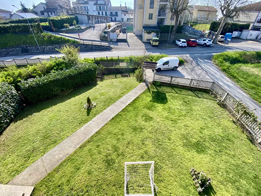 Immagine 11 di Trilocale in vendita  in Via Luigi Einaudi 2 a Lequio Tanaro