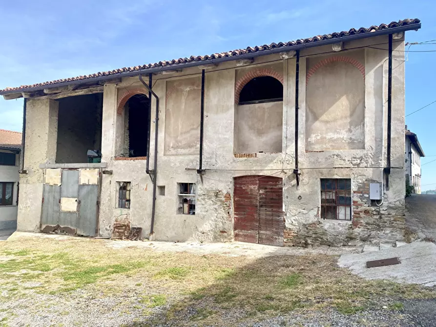 Immagine 1 di Rustico / casale in vendita  in Via Belvedere 4 a Serravalle Langhe