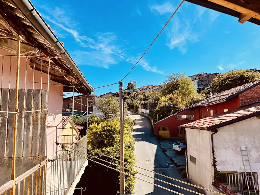 Immagine 11 di Porzione di casa in vendita  in Via Padre Reginaldo Giuliani 10 a Belvedere Langhe