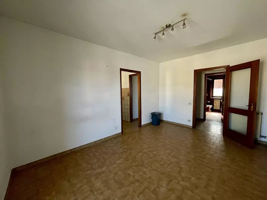 Immagine 5 di Pentalocale in vendita  in Piazza Vittorio Emanuele 55 a Farigliano