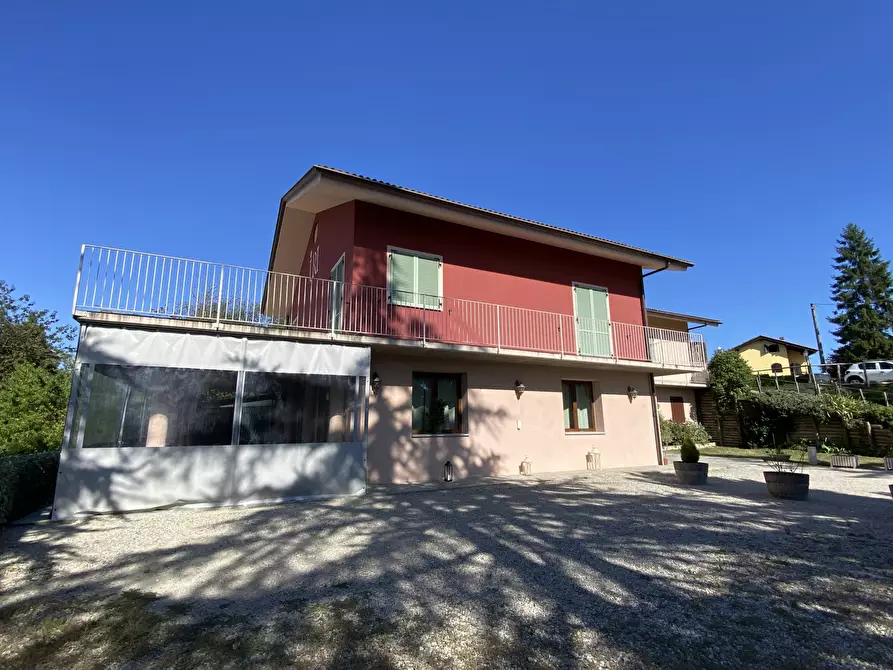 Immagine 6 di Villa in vendita  in Località Cerreta 1 a Roddino