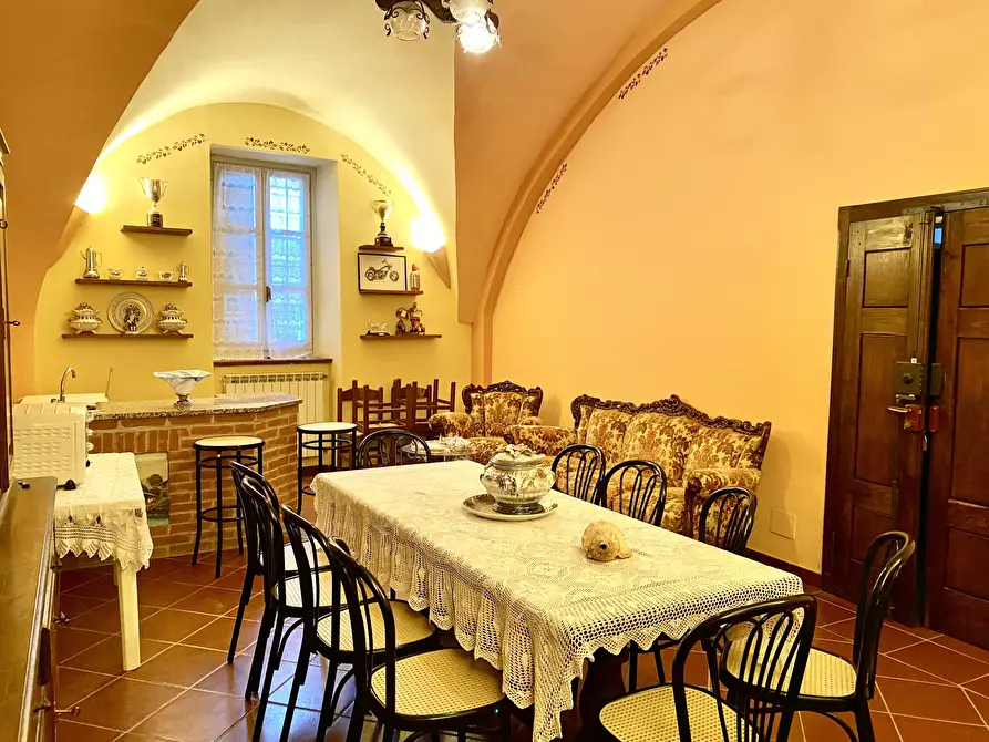 Immagine 17 di Pentalocale in vendita  in Piazza Confraternita 6 a Dogliani