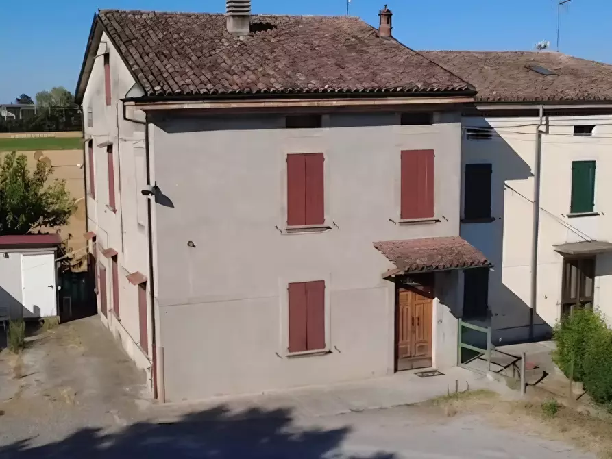 Immagine 27 di Porzione di casa in vendita  in Strada Provinciale per Soragna 17 a San Secondo Parmense