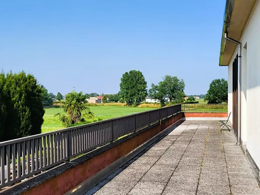 Immagine 23 di Quadrilocale in vendita  in Via Pietro Nenni 38 a Fontanellato