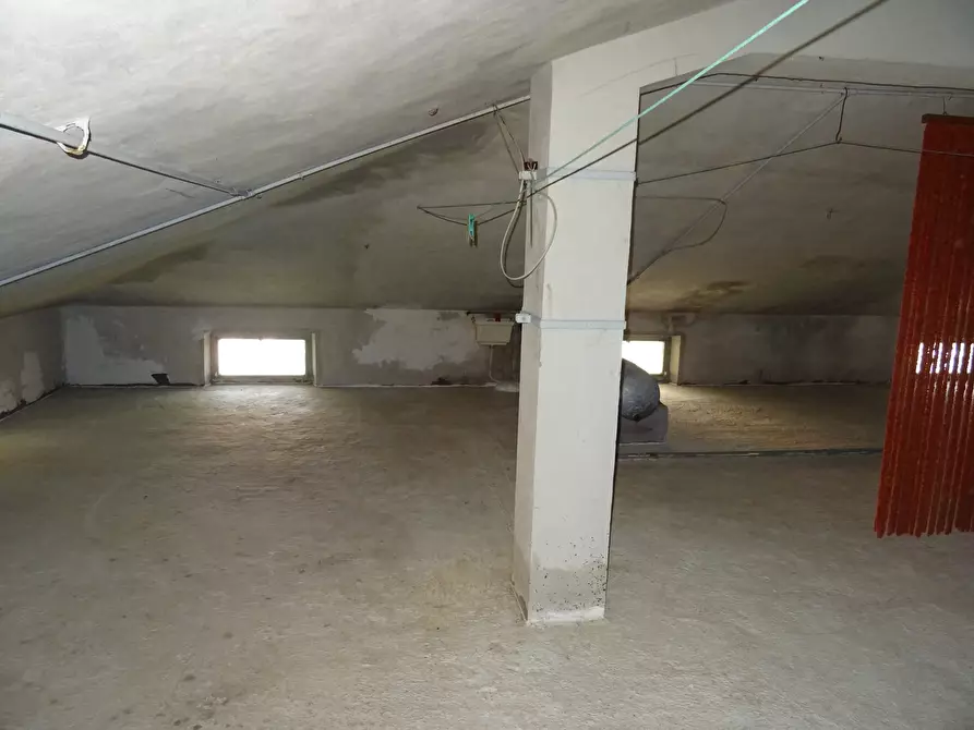 Immagine 29 di Villa in vendita  a Corinaldo