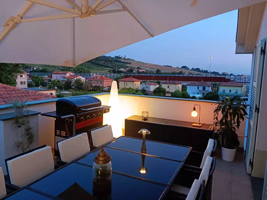 Immagine 1 di Casa semindipendente in vendita  a Senigallia