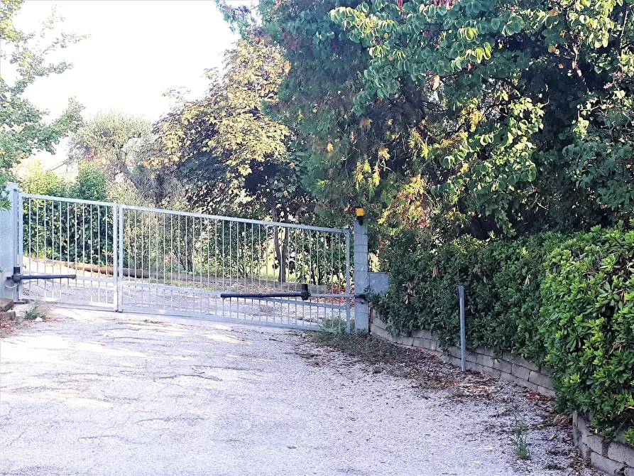 Immagine 17 di Casa trifamiliare in vendita  a Senigallia