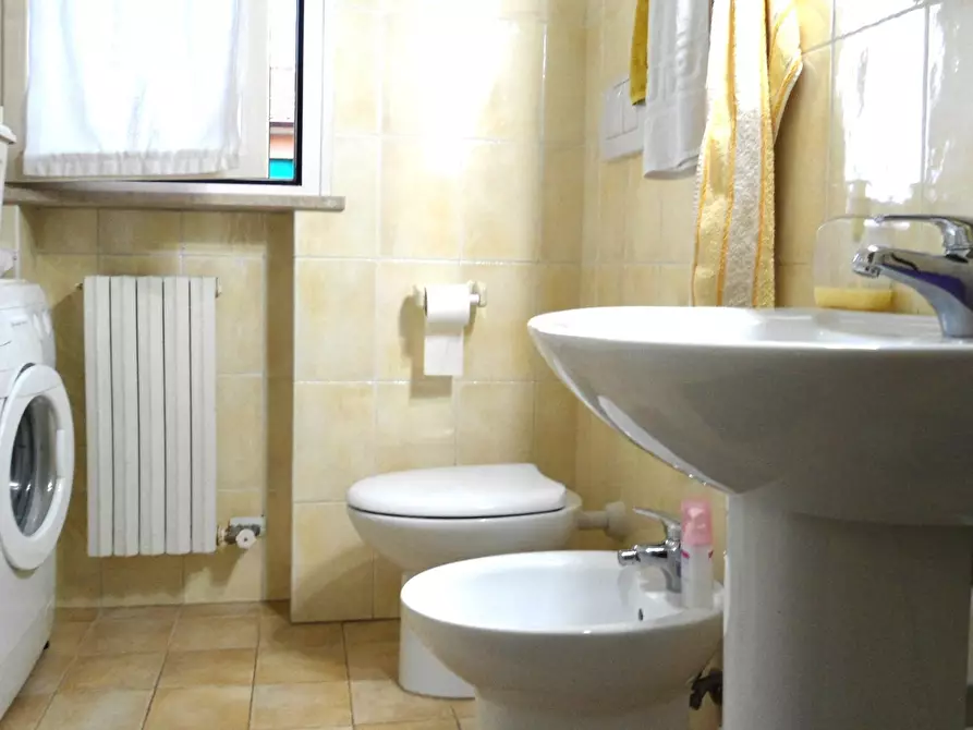 Immagine 8 di Bilocale in vendita  a Senigallia