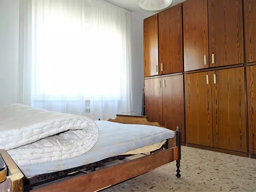 Immagine 10 di Appartamento in vendita  a Trecastelli