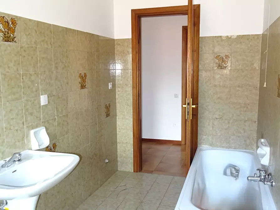 Immagine 8 di Quadrilocale in vendita  a Serra De' Conti