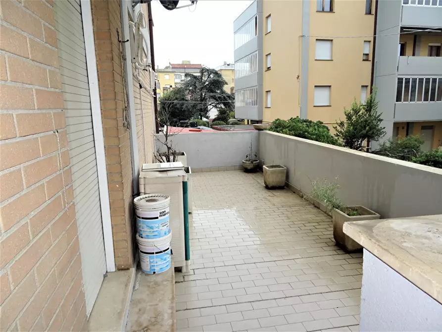 Immagine 18 di Appartamento in vendita  a Senigallia