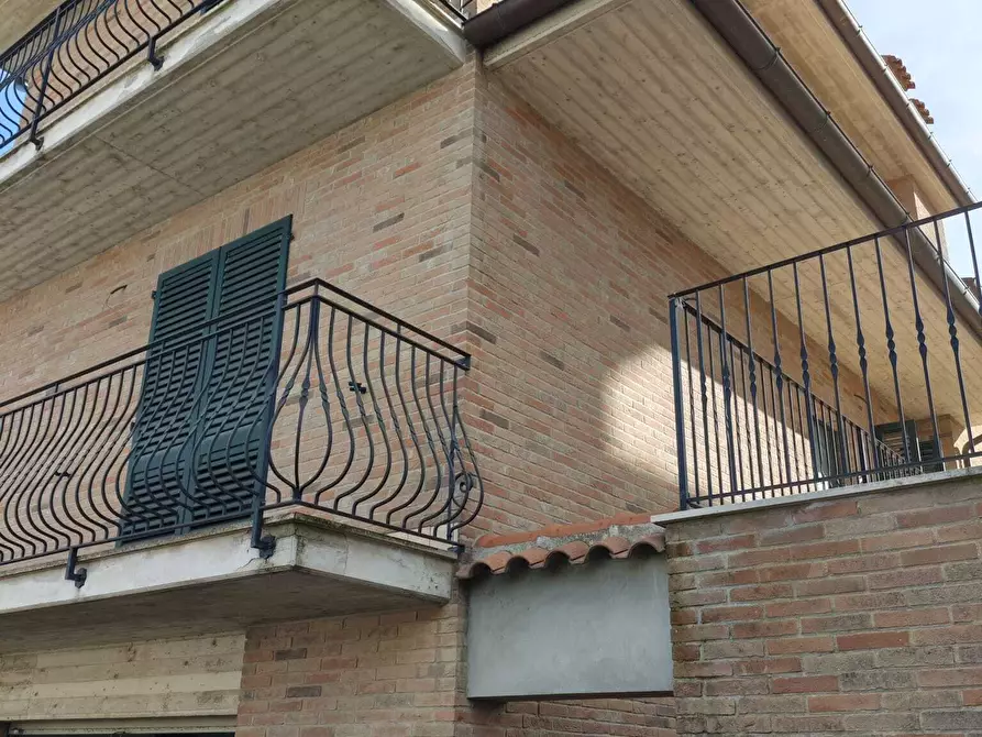 Immagine 1 di Trilocale in vendita  a Ostra Vetere