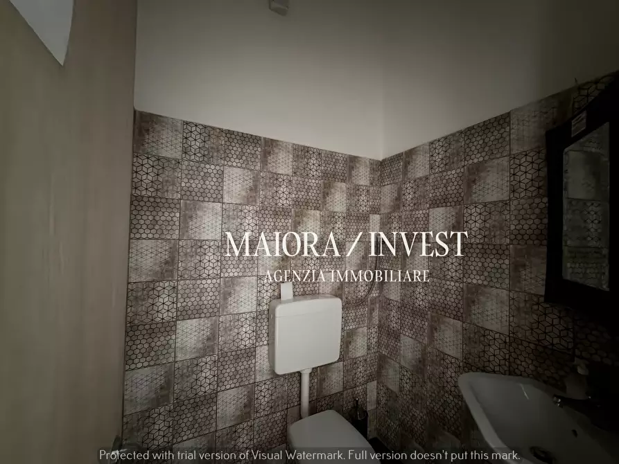 Immagine 4 di Locale commerciale in vendita  in Via Francesco Crucioli a Grottammare