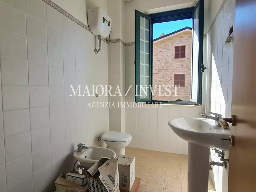 Immagine 18 di Quadrilocale in vendita  in SP23 24 a Montalto Delle Marche