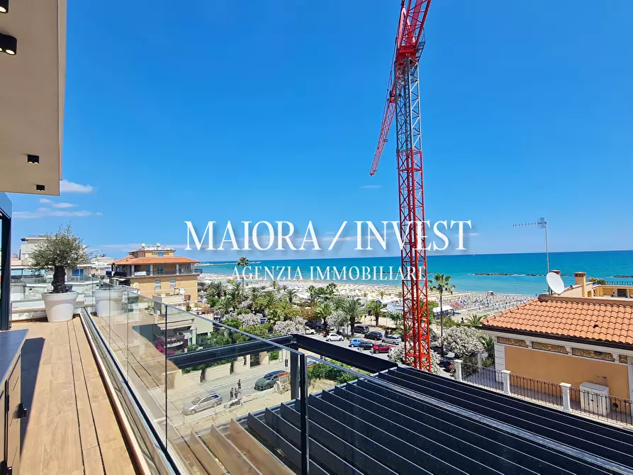 Immagine 42 di Attico in vendita  in Via Ovidio a San Benedetto Del Tronto