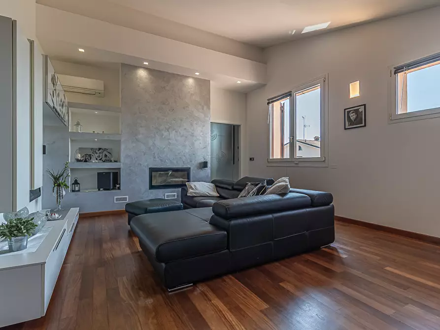 Immagine 25 di Villa in vendita  in Via Claudio Gallerani 2 a Terre Del Reno