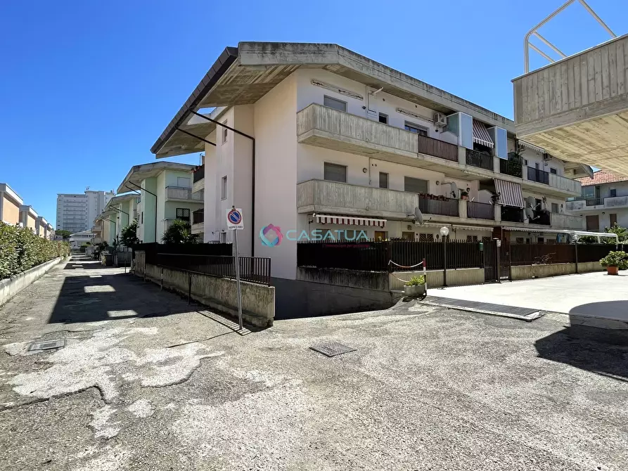 Immagine 33 di Quadrilocale in vendita  a Silvi