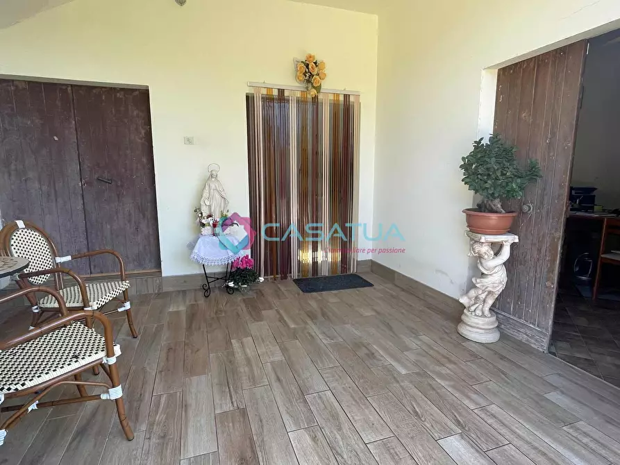 Immagine 32 di Rustico / casale in vendita  a Loreto Aprutino