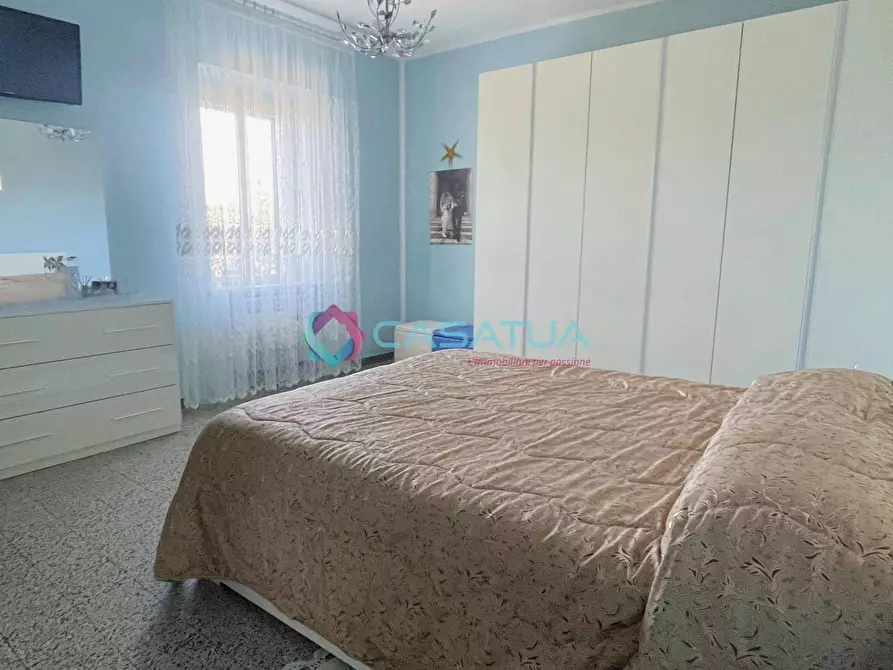 Immagine 19 di Rustico / casale in vendita  a Loreto Aprutino