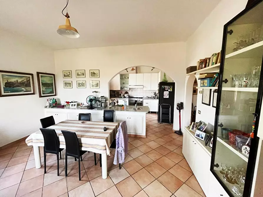 Immagine 5 di Rustico / casale in vendita  in Via Cerchio 33 a Ortonovo