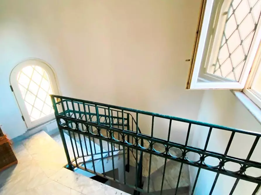 Immagine 6 di Porzione di casa in vendita  in Piazza Bastione 73 a Massa