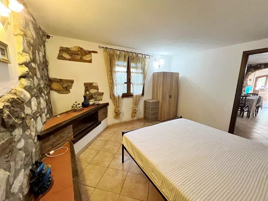 Immagine 13 di Porzione di casa in affitto  in Via Sarzanello 170 a Sarzana